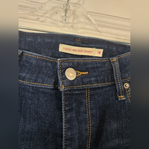 Levi's Women's Classic Mid Rise Studded Skinny Jeans Size 14 - Picture 3 of 9